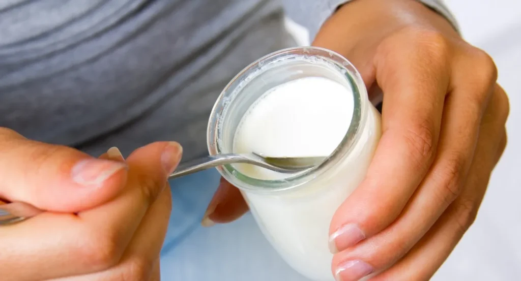 Best Way to Eat Yogurt 